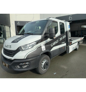 IVECO DAILY 7.5T DOUBLE CABINE 7 PLACES